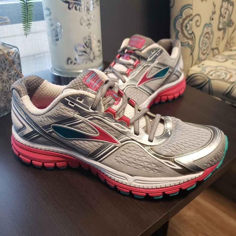 Brooks Ghost 8th edition